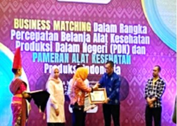 RSUD Dompu Terima Penghargaan Kemenkes RI Sebagai Pengguna Alkes Dalam Negeri