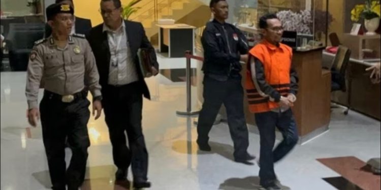 Malam Ini Mantan Walikota Bima M. Lutfi Ditahan di Rutan KPK