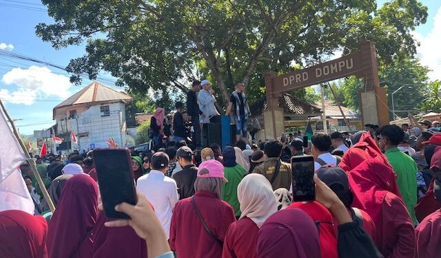 Ribuan Warga Dompu bersama AMAN Turun Jalan Nyatakan Perang Terhadap Narkoba