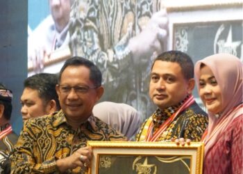 NTB Raih Juara Pertama SPM Awards 2025, Wagub Hadiri Penganugerahan di Jakarta