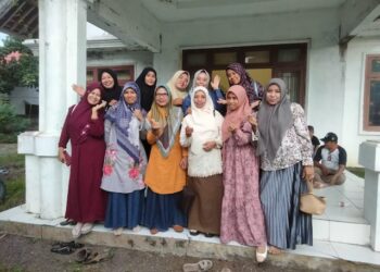 Merangkai Persaudaraan dan Kekeluargaan, IKWI Dompu Gelar Arisan