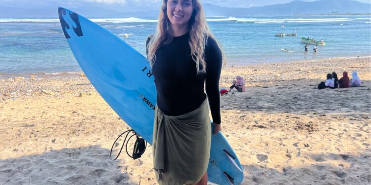 Kailani Johnson Juarai Divisi Open Women di NTB Open Surf 2025