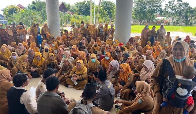 Guru PPPK Paruh Waktu Dompu : Cukupkah Rp300 Ribu untuk Tiga Bulan ?