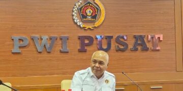 PWI Pusat Desak Hotman Paris Klarifikasi dan Minta Maaf ke Wartawan